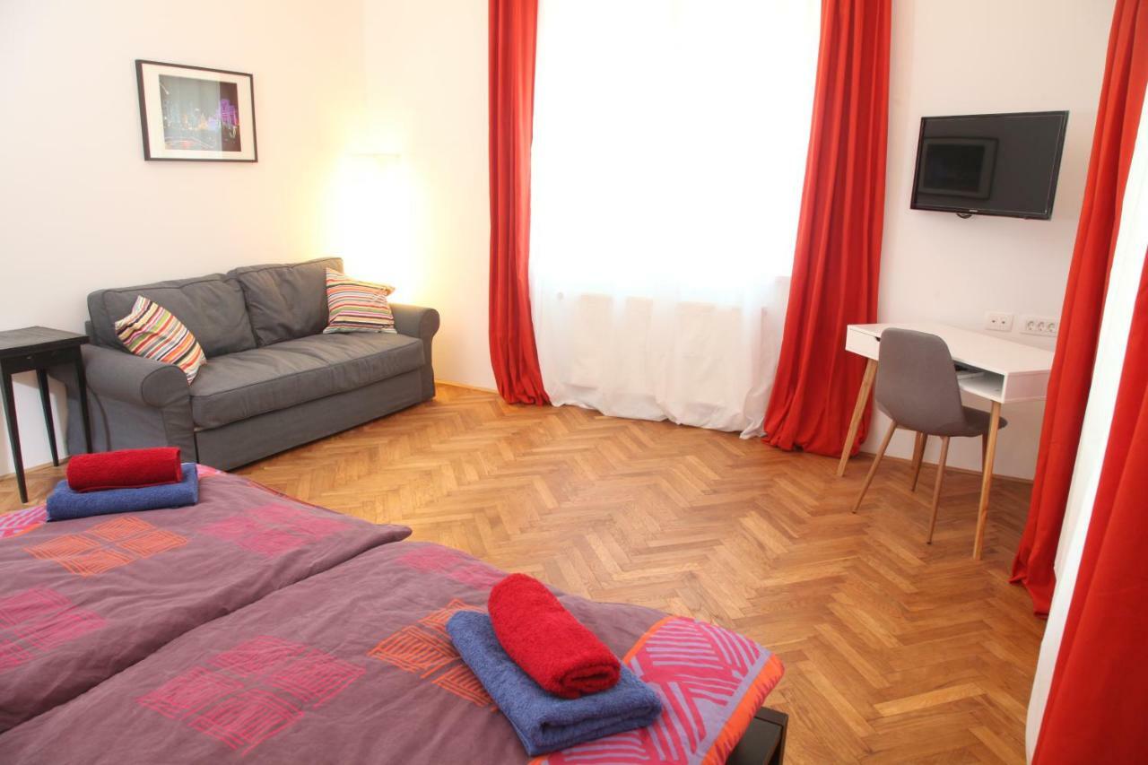 Writer'S Place Hotell Ljubljana Eksteriør bilde