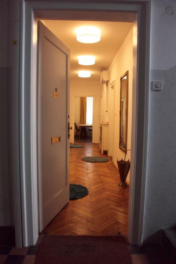 Writer'S Place Hotell Ljubljana Eksteriør bilde